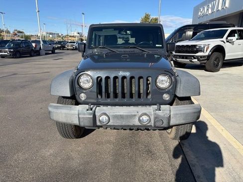 Used 2017 Jeep Wrangler Unlimited Sport w/ Quick Order Package 24S AWD/4WD image 2