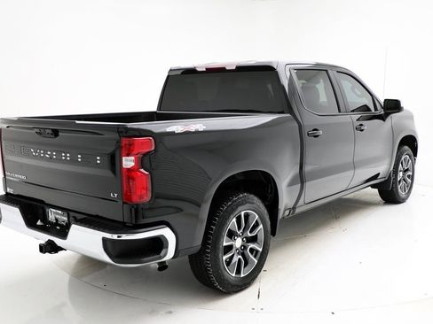 Used 2024 Chevrolet Silverado 1500 LT image 9