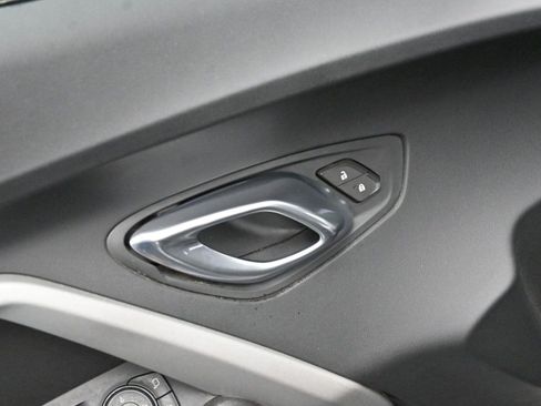 Used 2019 Chevrolet Camaro LT w/ RS Package image 11