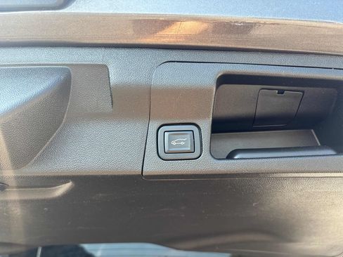 Used 2020 GMC Acadia Denali AWD/4WD image 29