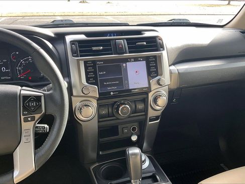 Used 2020 Toyota 4Runner SR5 Premium image 6