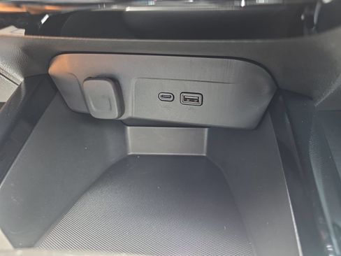 Used 2024 Chevrolet Trax RS w/ Driver Confidence Package FWD image 27