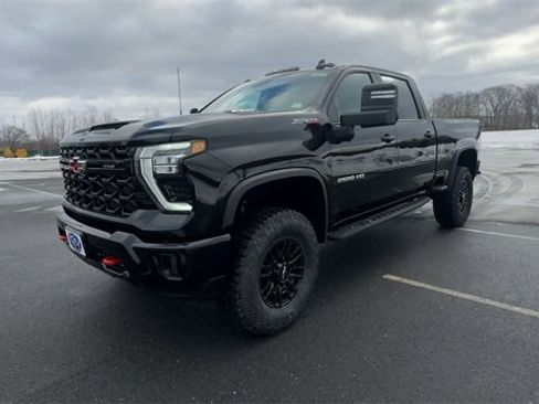 New 2026 Chevrolet Silverado 2500 ZR2 image 4