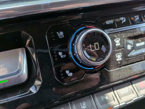 New 2026 GMC Sierra 3500 Denali Ultimate AWD/4WD image 28