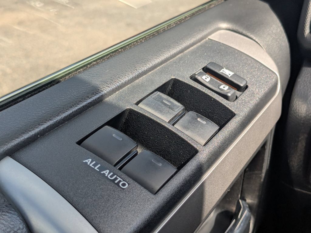 Used 2023 Toyota 4Runner Limited AWD/4WD image 11