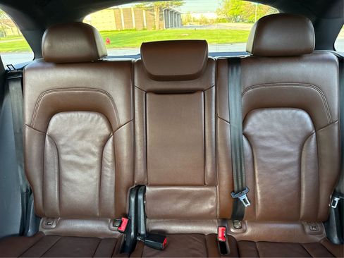 Used 2013 Audi Q5 2.0T Premium image 24