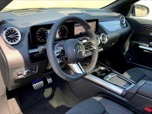 Certified 2026 Mercedes-Benz GLA 250 4MATIC image 9