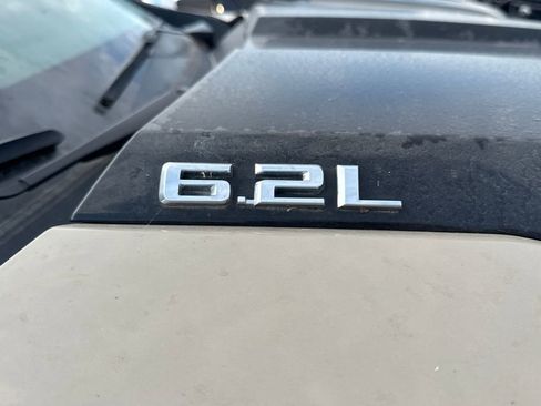 Used 2022 Chevrolet Silverado 1500 ZR2 w/ Technology Package image 3