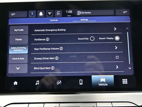 Used 2025 Jeep Compass Trailhawk w/ Trailer Tow Group image 39