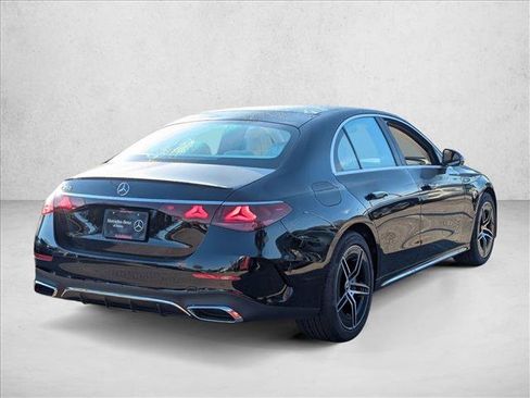 Used 2025 Mercedes-Benz E 350 Sedan image 2