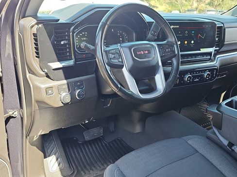 Used 2025 GMC Sierra 1500 Elevation image 15