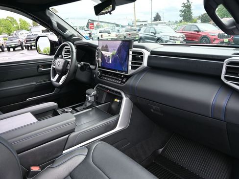 Used 2023 Toyota Tundra Platinum AWD/4WD image 36