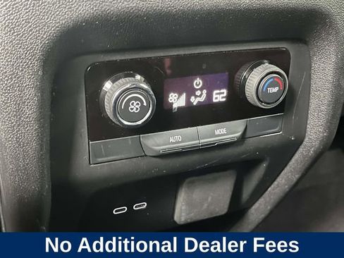 Used 2024 Chevrolet Traverse LT AWD/4WD image 22