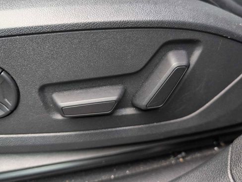 Used 2025 Audi Q3 2.0T Premium AWD/4WD image 17
