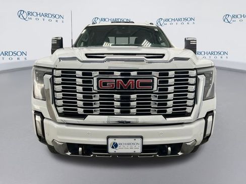 Used 2024 GMC Sierra 2500 Denali image 8