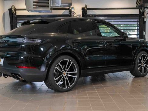 New 2025 Porsche Cayenne Coupe image 10