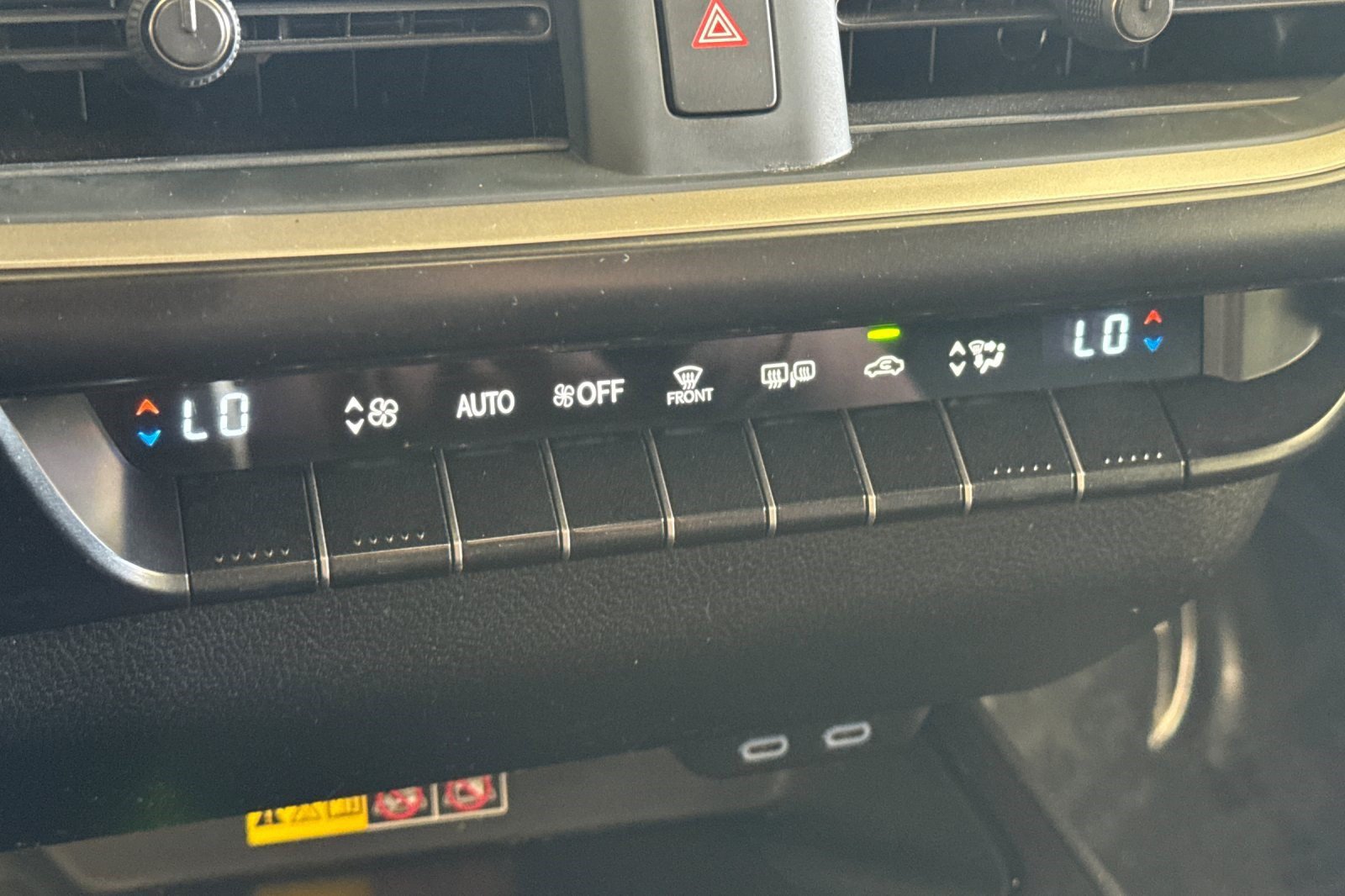 Used 2023 Lexus UX 250h FWD w/ Accessory Package (Z1) image 18