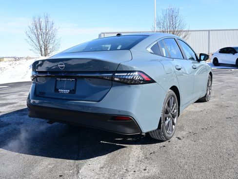 New 2026 Nissan Sentra SL w/ Floor Mat Package FWD image 6