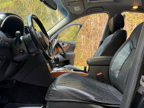 Used 2012 INFINITI FX35 FX35 Sport Utility 4D w/ Premium Pkg image 10