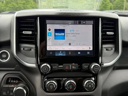 New 2026 RAM 1500 Express AWD/4WD image 19