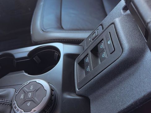 Used 2025 Ford Bronco Outer Banks image 16