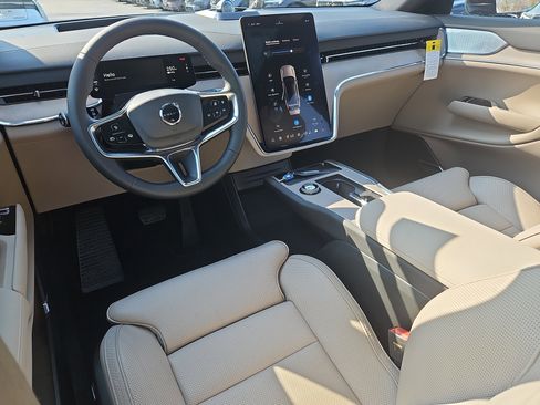 New 2026 Volvo EX90 Ultra image 3