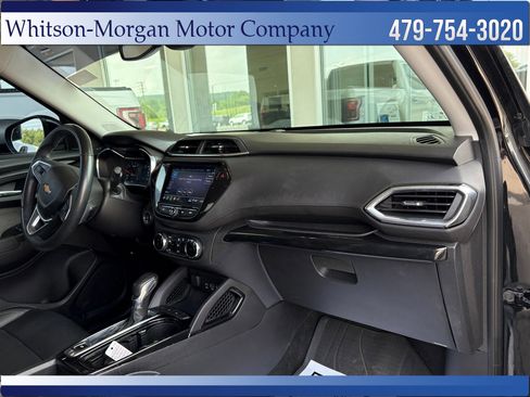 Used 2021 Chevrolet TrailBlazer LT w/ Premium Seating Package FWD image 33