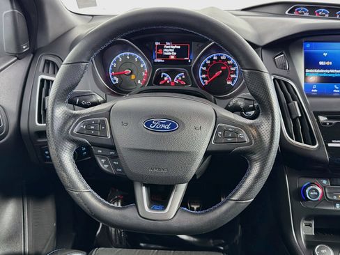 Used 2017 Ford Focus RS AWD/4WD image 14