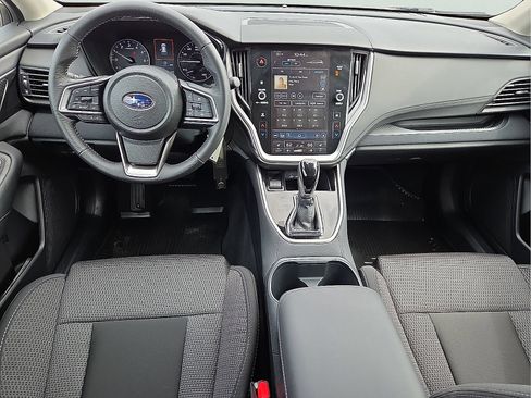 Used 2025 Subaru Outback Premium AWD/4WD image 11
