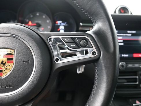 Used 2021 Porsche Macan S image 12