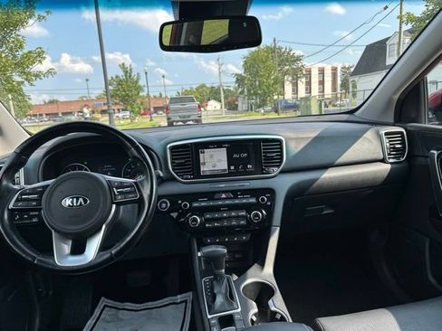 Used 2020 Kia Sportage EX w/ Option Group 15 AWD/4WD image 3