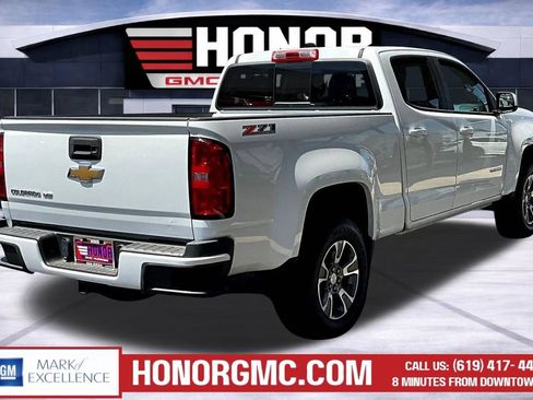 Used 2018 Chevrolet Colorado Z71 AWD/4WD image 6