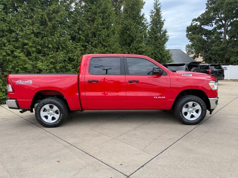 Used 2024 RAM 1500 Big Horn AWD/4WD image 2