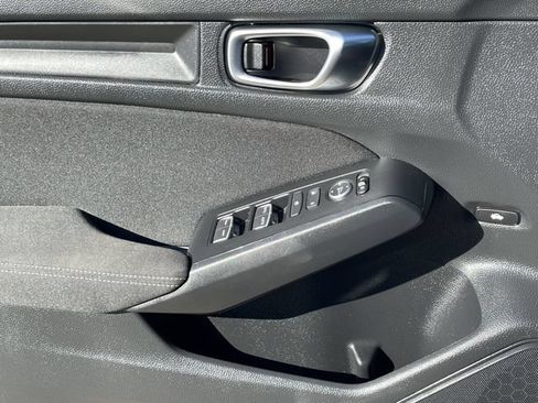 Certified 2025 Honda Civic Sport image 23