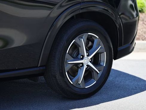 Used 2024 Honda HR-V EX-L image 6