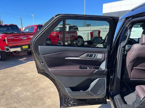 New 2026 Ford Explorer Platinum RWD image 16