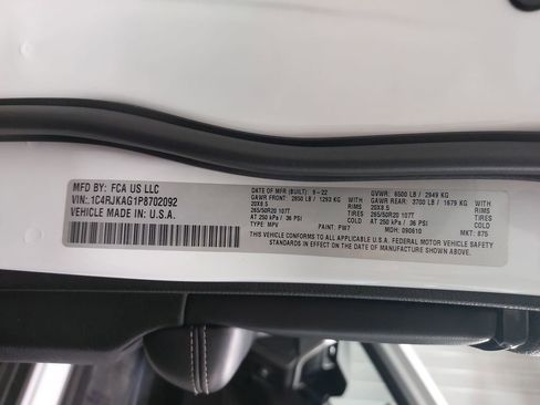 Used 2023 Jeep Grand Cherokee L Laredo image 38