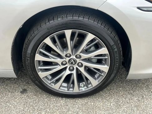 Used 2021 Lexus ES 350 w/ Premium Package FWD image 17