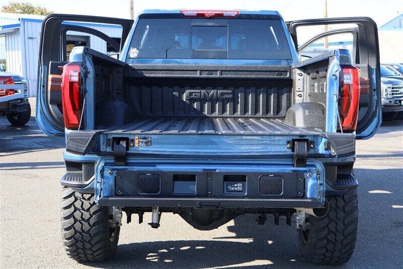 Used 2026 GMC Sierra 3500 Denali Ultimate AWD/4WD image 38