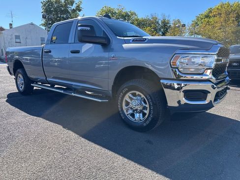 Used 2024 RAM 2500 Tradesman w/ Chrome Appearance Group image 3