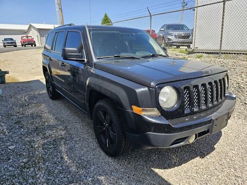 Used 2014 Jeep Patriot Sport w/ Power Value Group FWD image 7