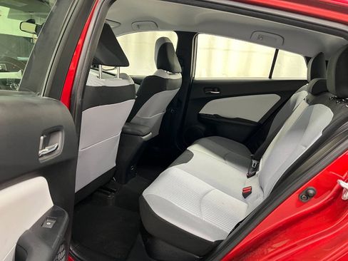 Used 2016 Toyota Prius Two FWD image 9