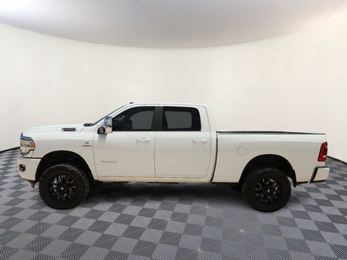 Used 2024 RAM 2500 Laramie w/ Safety Group AWD/4WD image 2