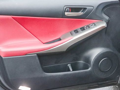 Used 2017 Lexus IS 200t image 20