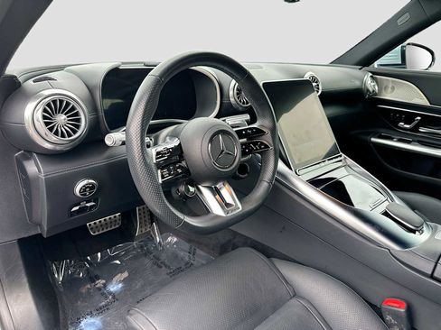 Used 2022 Mercedes-Benz SL 55 AMG 4MATIC image 9