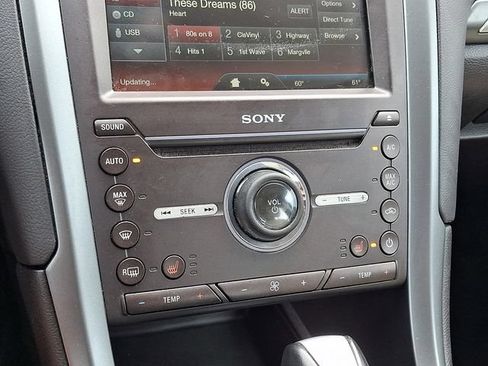 Used 2016 Ford Fusion Titanium FWD image 19