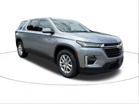 Used 2023 Chevrolet Traverse LS w/ Safety Package FWD image 1