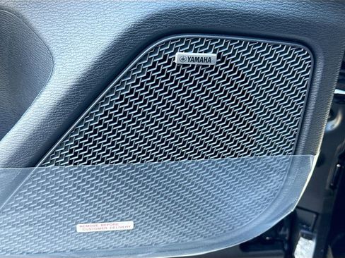 New 2026 Mitsubishi Outlander SE image 19