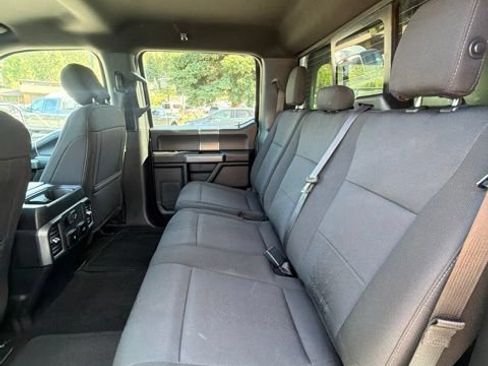 Used 2019 Ford F150 XLT w/ Equipment Group 302A Luxury AWD/4WD image 10