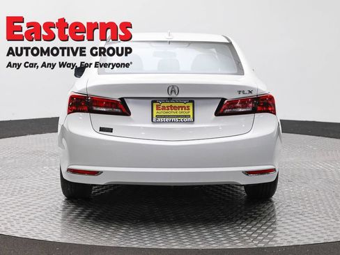 Used 2017 Acura TLX FWD image 6